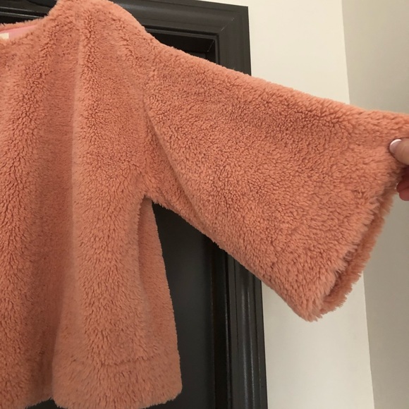 Madewell oversized fuzzy rust/peach lined cropped sweater with cropped sleeve - Picture 2 of 5